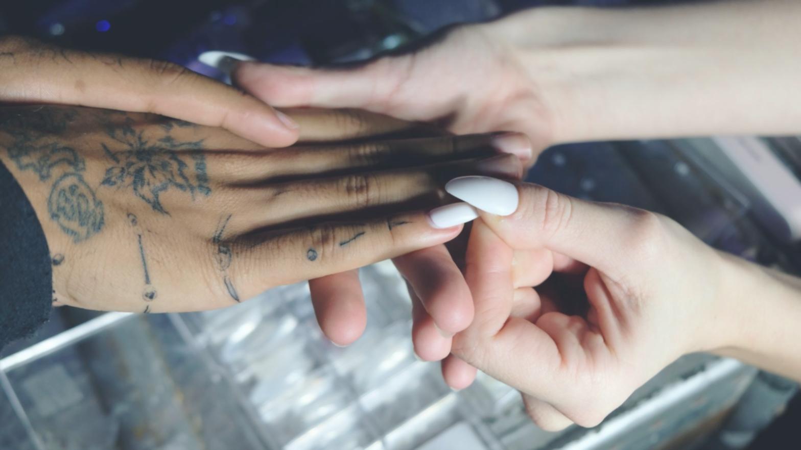 Detailaufnahme der präzisen Nagelformung